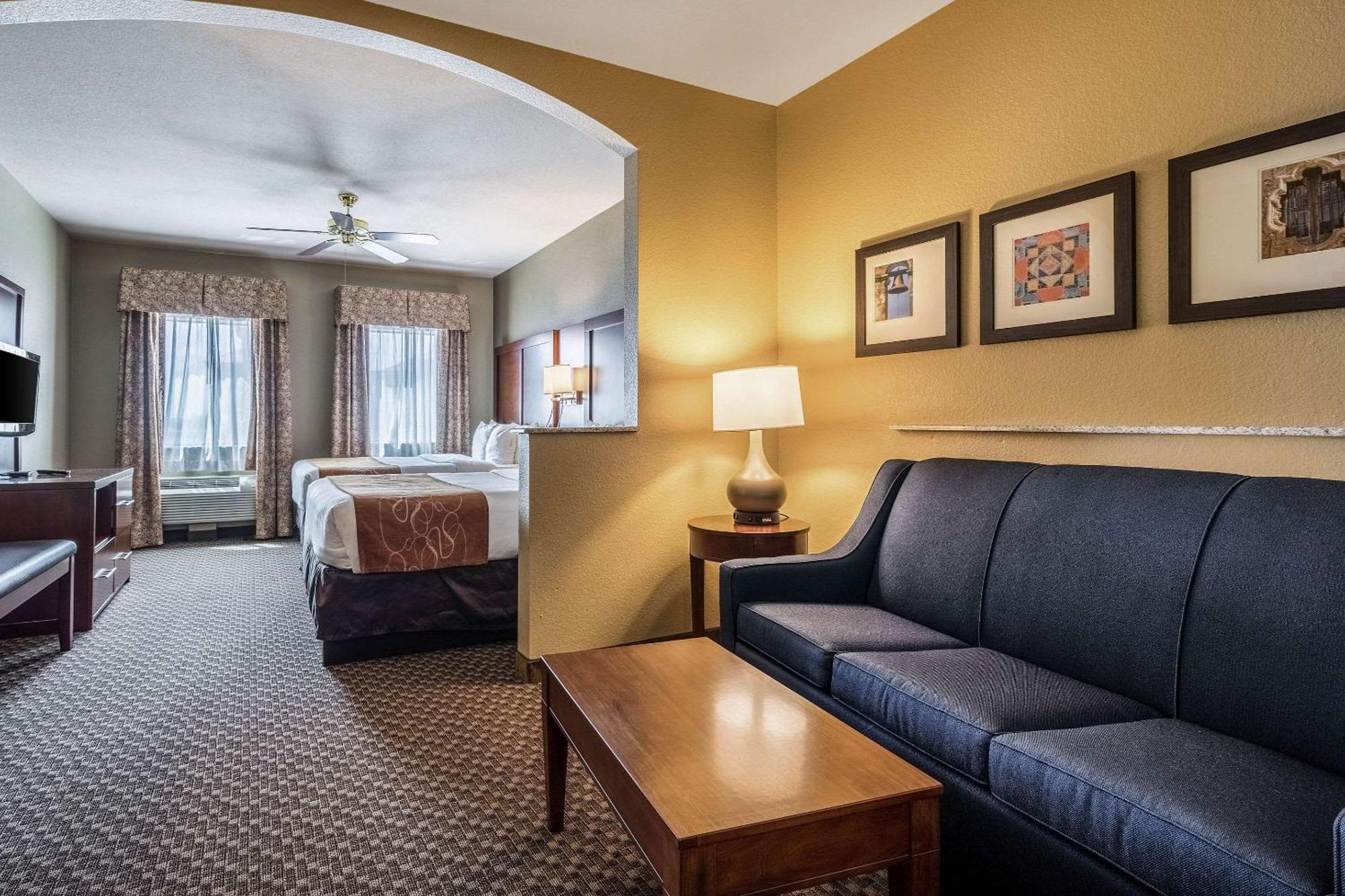 Comfort Suites Near Texas State University Сан Маркос Екстериор снимка